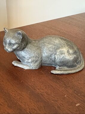 Vintage Hudson Pewter Metal Cat Figurine